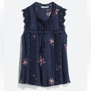 Pale Sky Nye Crochet Trim Embroidery Top